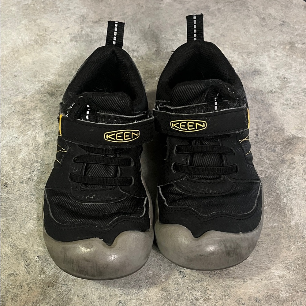 Keen Black and Gray Kids Sneakers little kids size 10